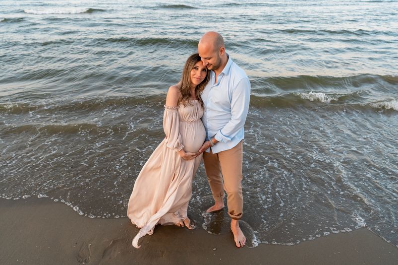 Stefania + Francesco – Aspettando Edoardo – Servizio fotografico di gravidanza al mare