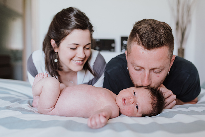 Cecilia, Claudio e il piccolo Liam | Servizio fotografico newborn e famiglia | Sarsina