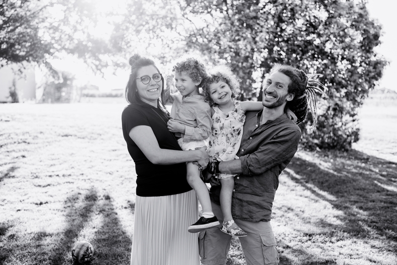 Laura, Valerio, Geremia e Alice – Servizio fotografico di gravidanza e famiglia a Ca’ Freschi – Forlì